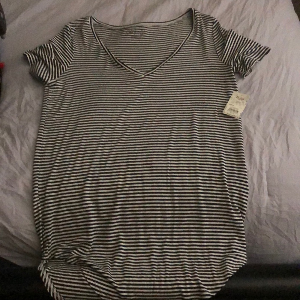 Black & White stripes lose shirt.
